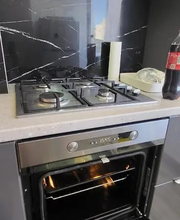 Apartment 23 Constantin Brancoveanu, Craiovita, Self Check-in *