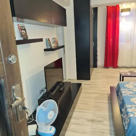 23 Constantin Brancoveanu, Craiovita, Self Check-in *