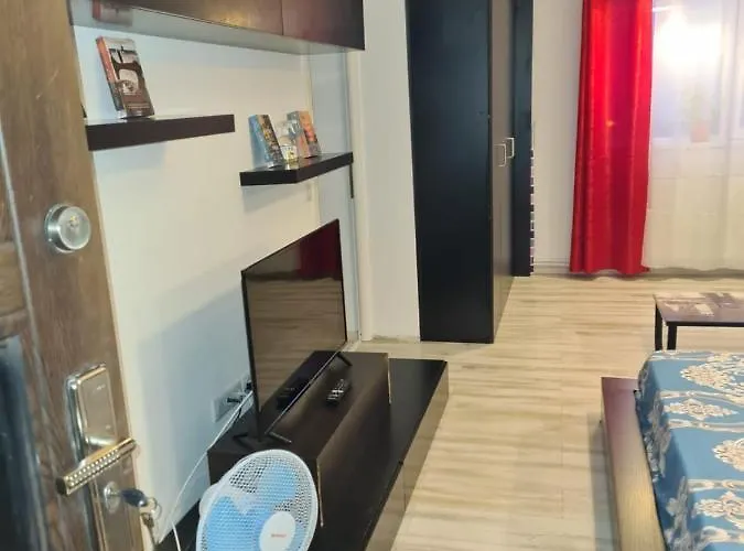 23 Constantin Brancoveanu, Craiovita, Self Check-in *